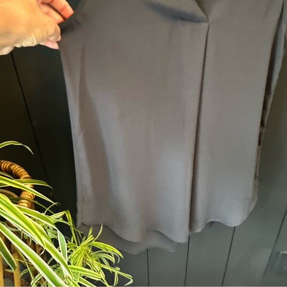 NEW H&M Charcoal V-Neck Gray Drapey Semi Sheer Tank‎ Top Blouse size 8 - Picture 10 of 13